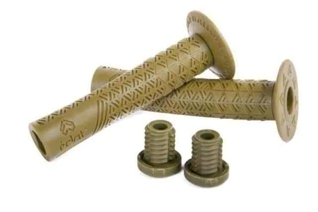 Mansoane Eclat The Chester Blacksmith olive 2011