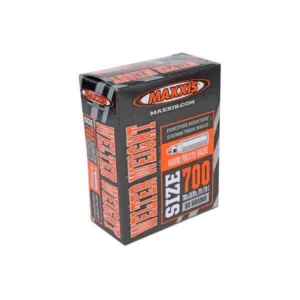 Camera 700X18/25 27X7/8-1 SV48 Maxxis Welterweight Schrader