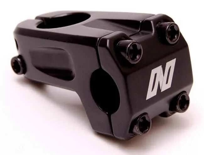 Pipa Eastern Trap negru mat