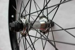 Roata fata WTP Versus Salt Expert 3/8H negru 2013