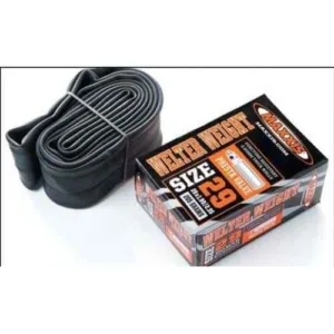 Camera 700X18/25C FV Maxxis Welterweight 80 mm Presta