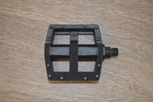 Pedale platforma mare PVC ax 14mm negru Krypton-X