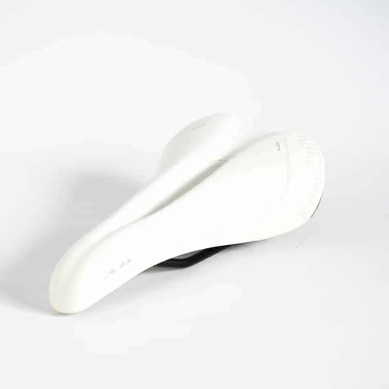 Sa Selle Italia XO Flow Advenced Performance Fec alb 301g