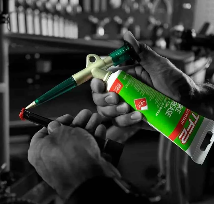 TF2 Grease Gun cu lubrifiant cu teflon Weldtite 125ml - imagine 3