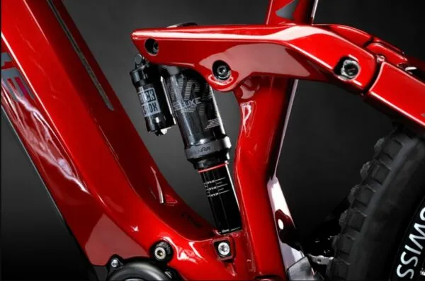 e-bike Haibike AllMtn CF 12 i600 12-G XT glossy matte red black M - imagine 4