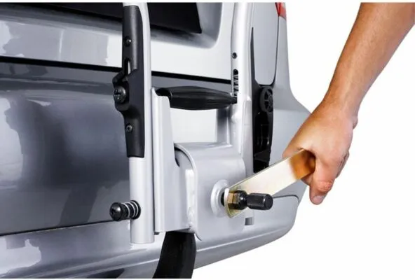 Thule Suport bicicleta HangOn 972 3 biciclete aluminiu - inclinabil - imagine 4