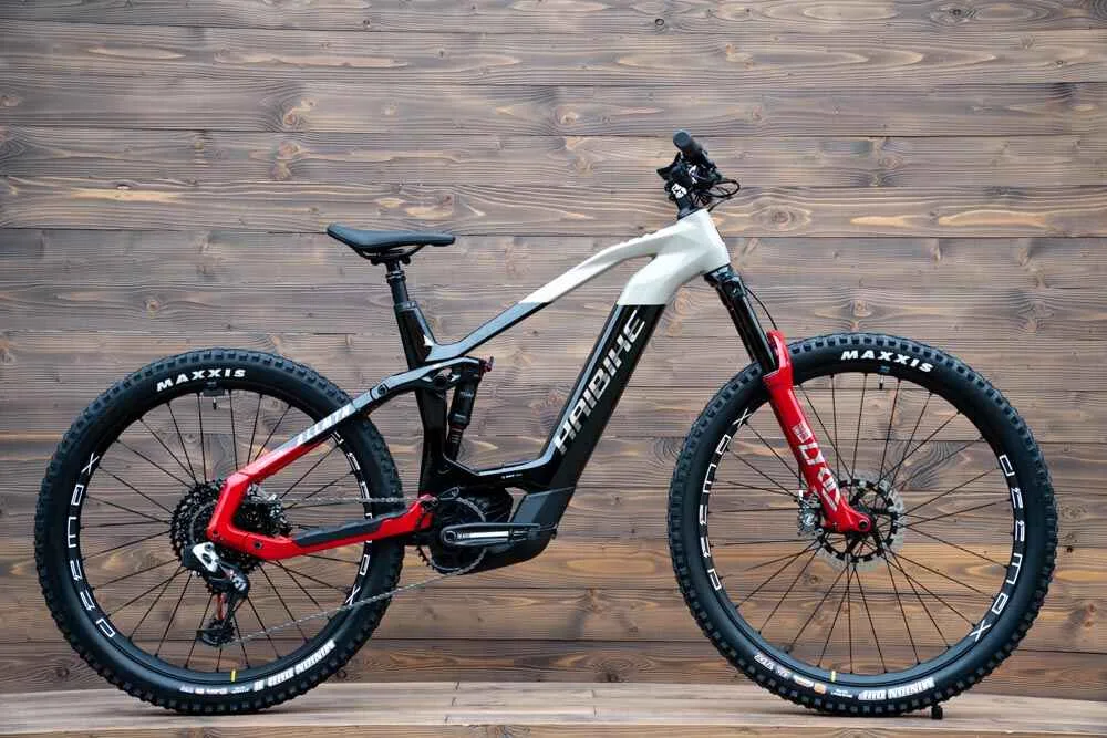 e-bike Haibike AllMtn CF SE i750Wh 12-G X01 AXS Eagle L gloss black grey red chrome - imagine 2