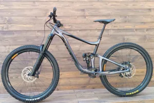 Bicicleta Second Hand Giant Reign gri negru Fox - marime L