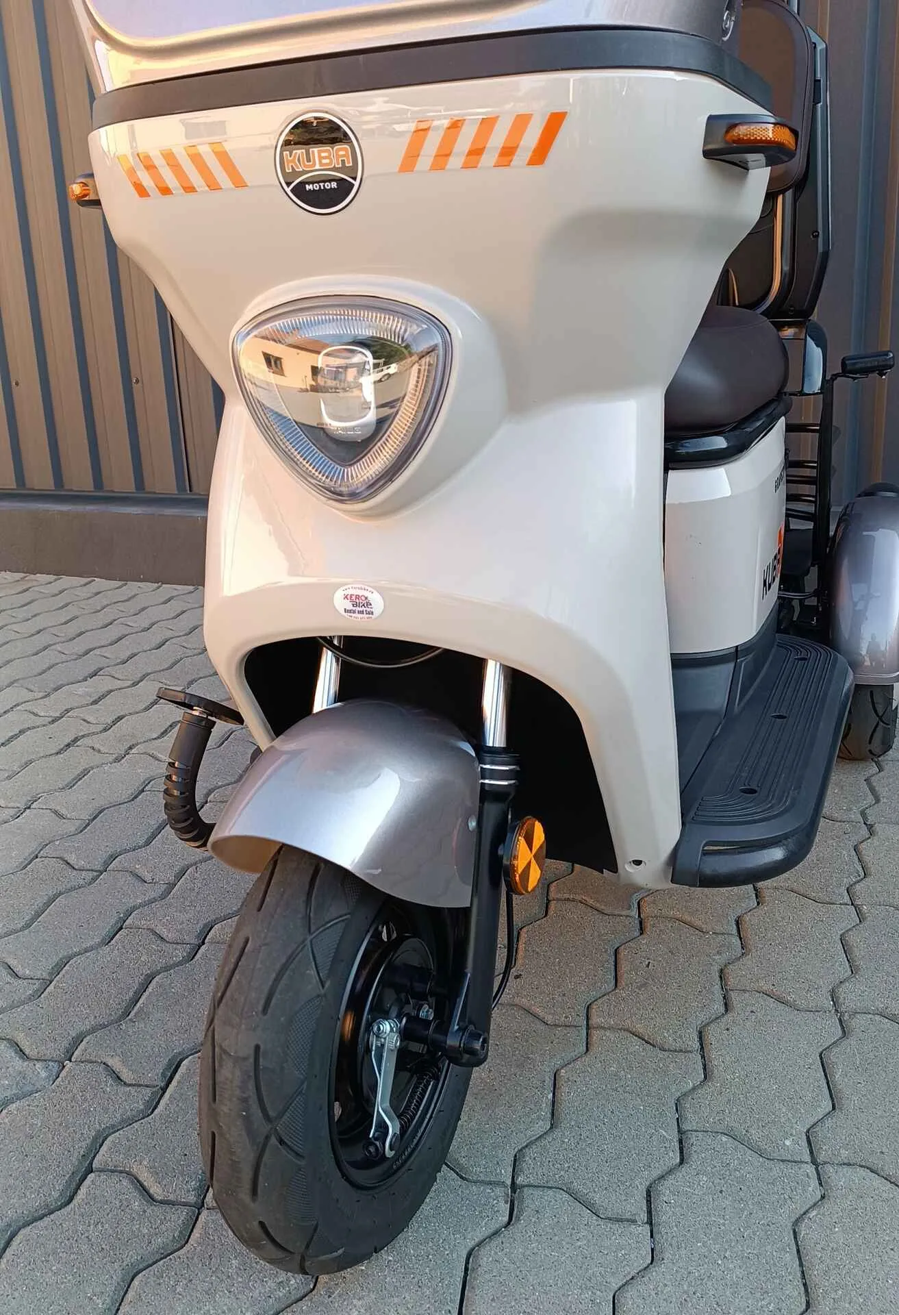 Triciclu electric Kuba Grape 25 Max capuccino putere motor 500W - imagine 7