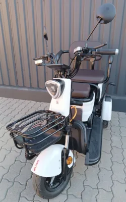 Triciclu electric Kuba Grape 15 alb putere motor 500W fara permis - imagine 3