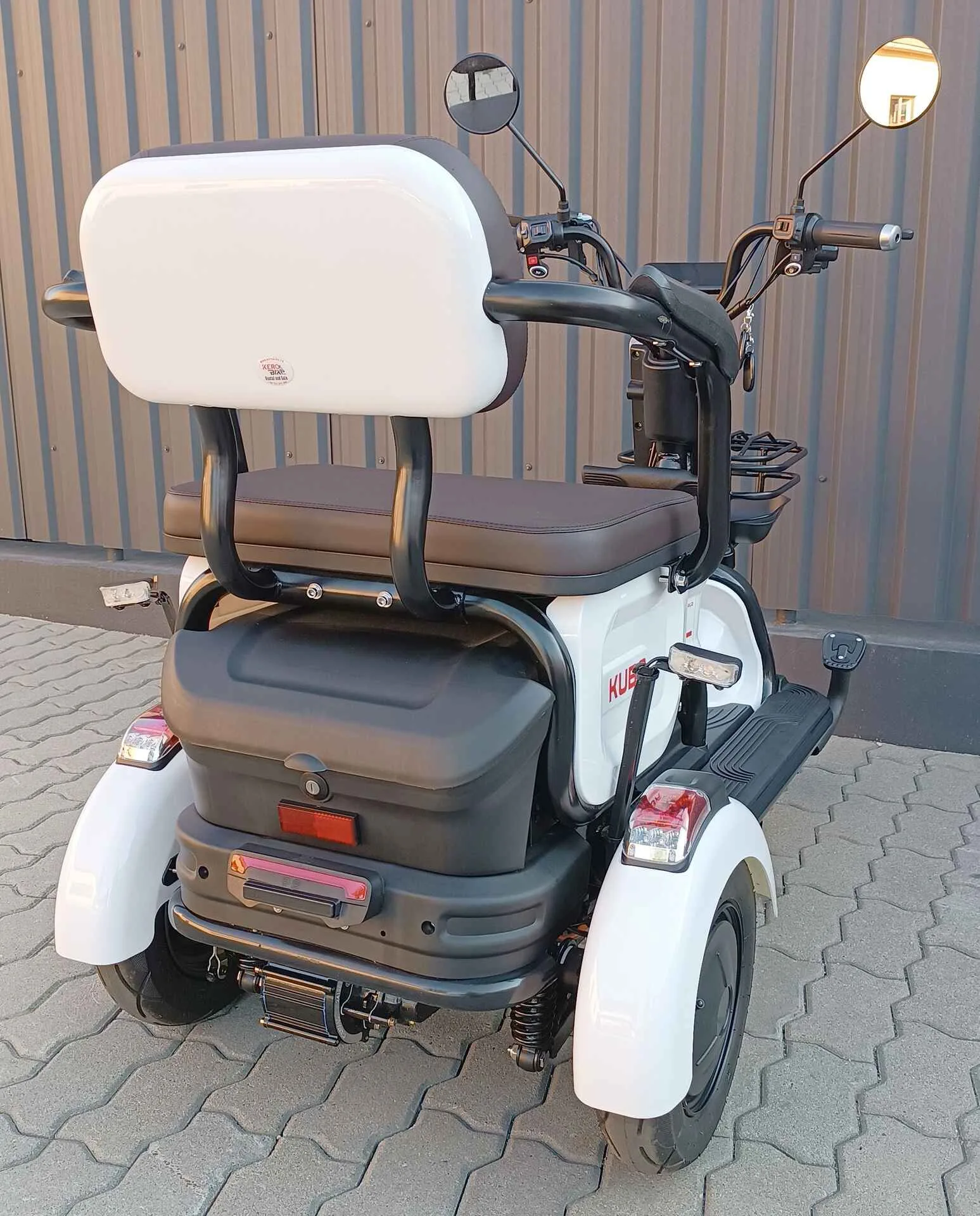 Triciclu electric Kuba Grape 15 alb putere motor 500W fara permis - imagine 7