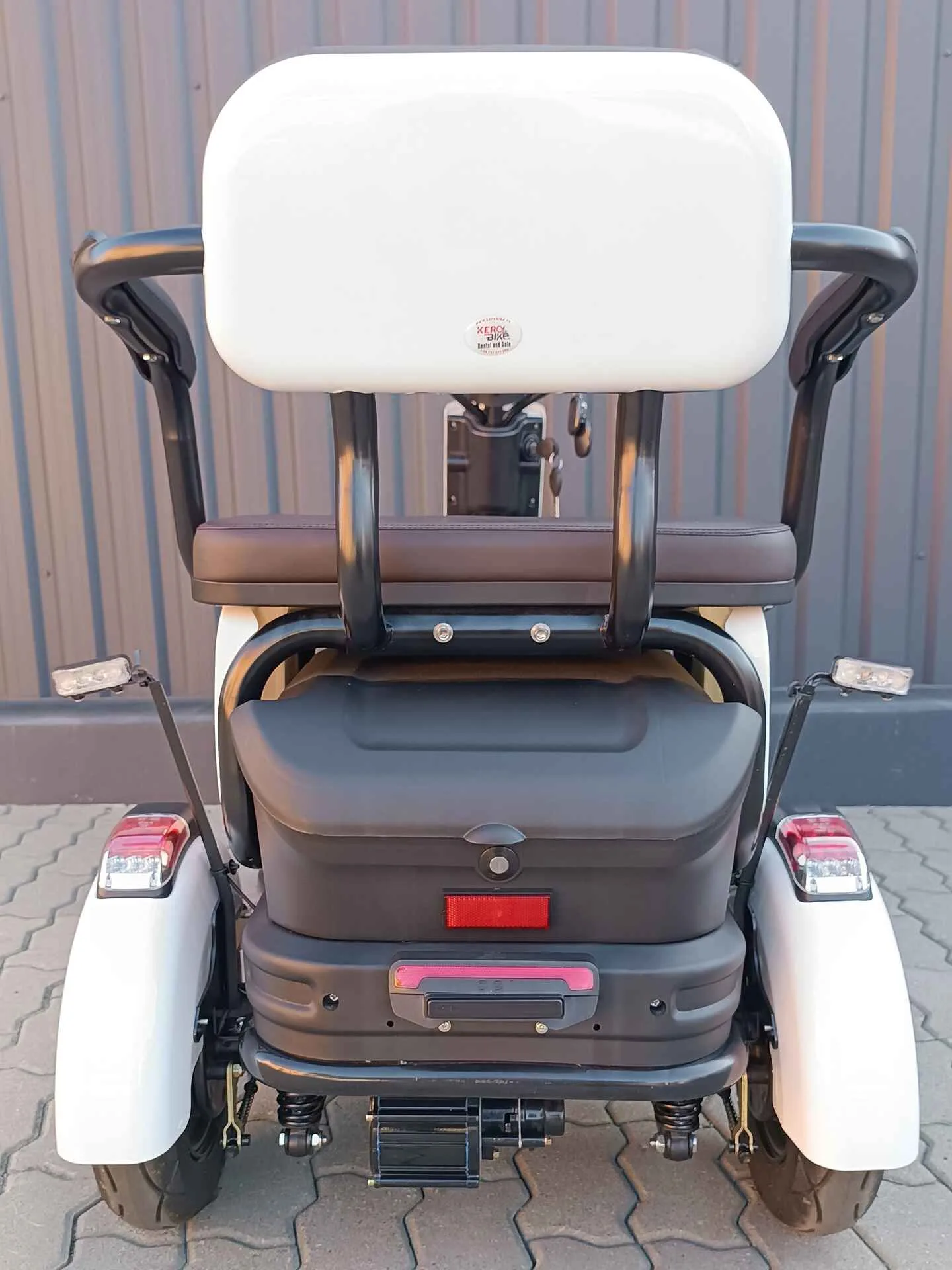 Triciclu electric Kuba Grape 15 alb putere motor 500W fara permis - imagine 8