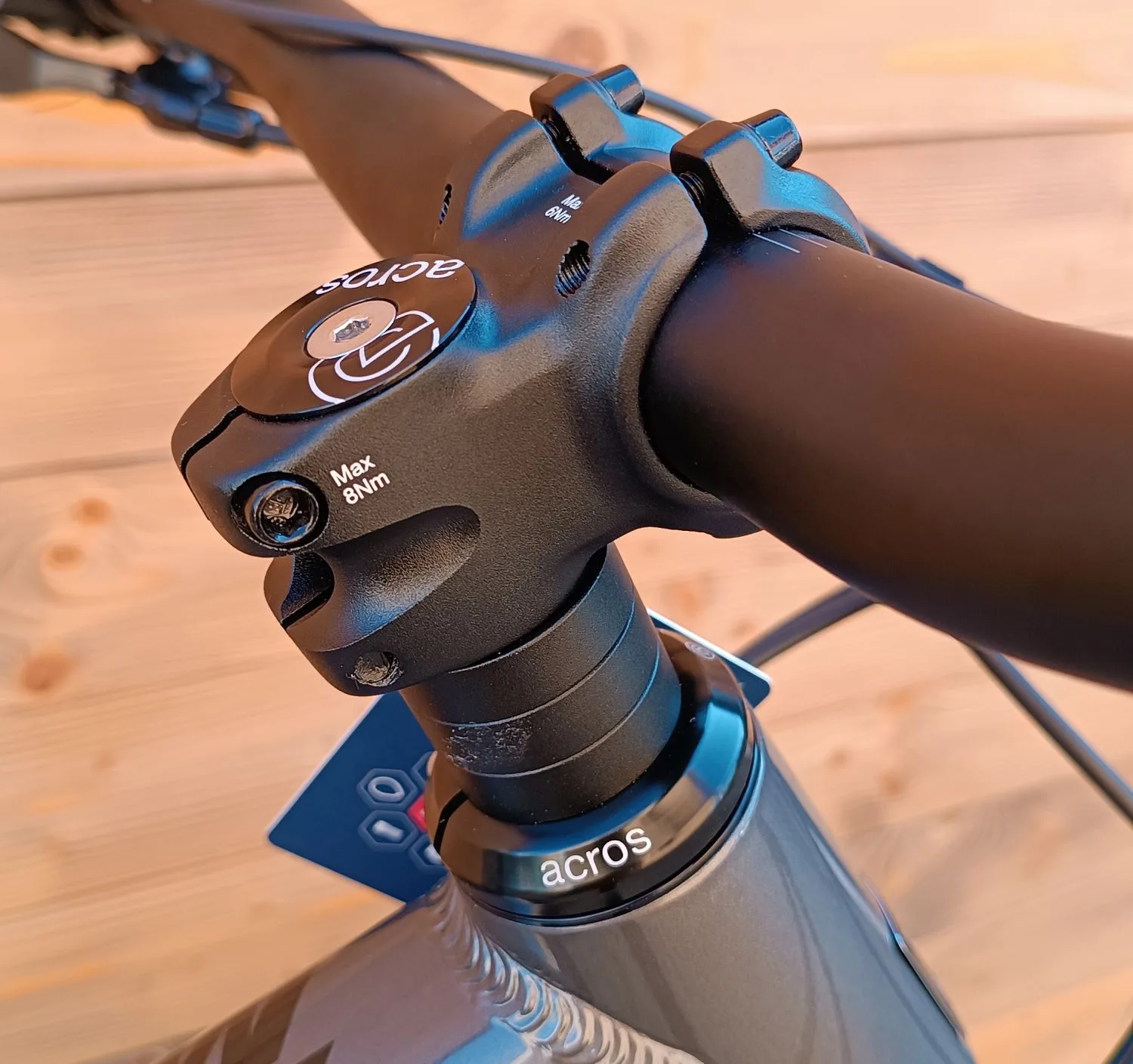 e-bike Haibike ALLMTN 4 NX Eagle 12 800Wh 2025 silver/red/black glossy L - imagine 8