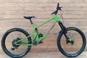 Bicicleta Second Hand Santa Cruz NOMAD C verde magenta XL