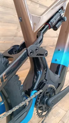 e-bike Haibike HYBE CF 9 12-G S1000 Eagle AXS i800Wh L High bronze/azure/black glossy 2025 - imagine 4