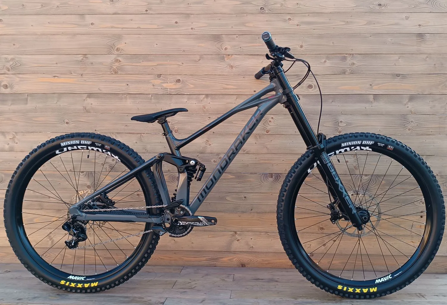 Bicicleta Second Hand Mondraker Summum gri