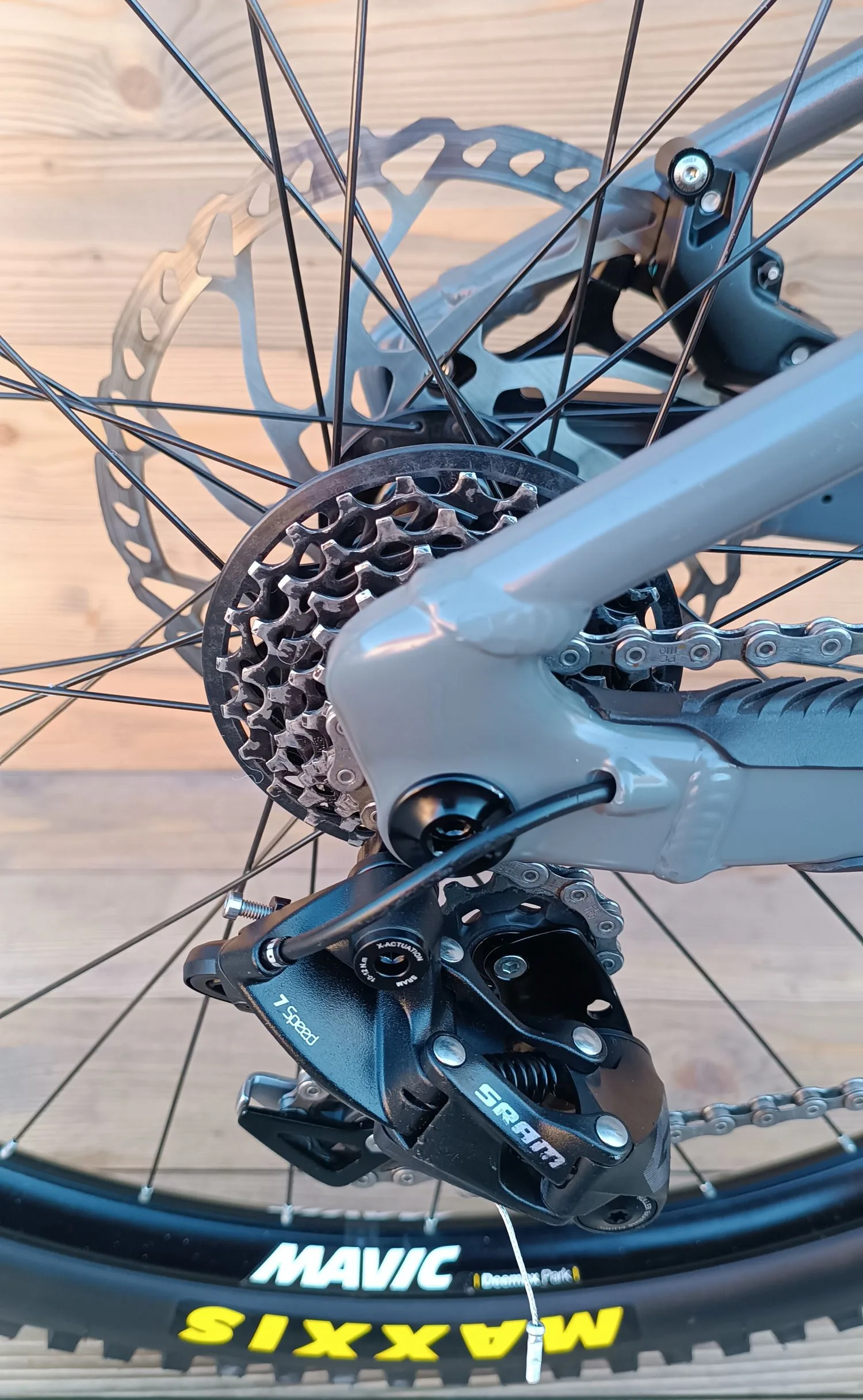 Bicicleta Second Hand Mondraker Summum gri - imagine 11