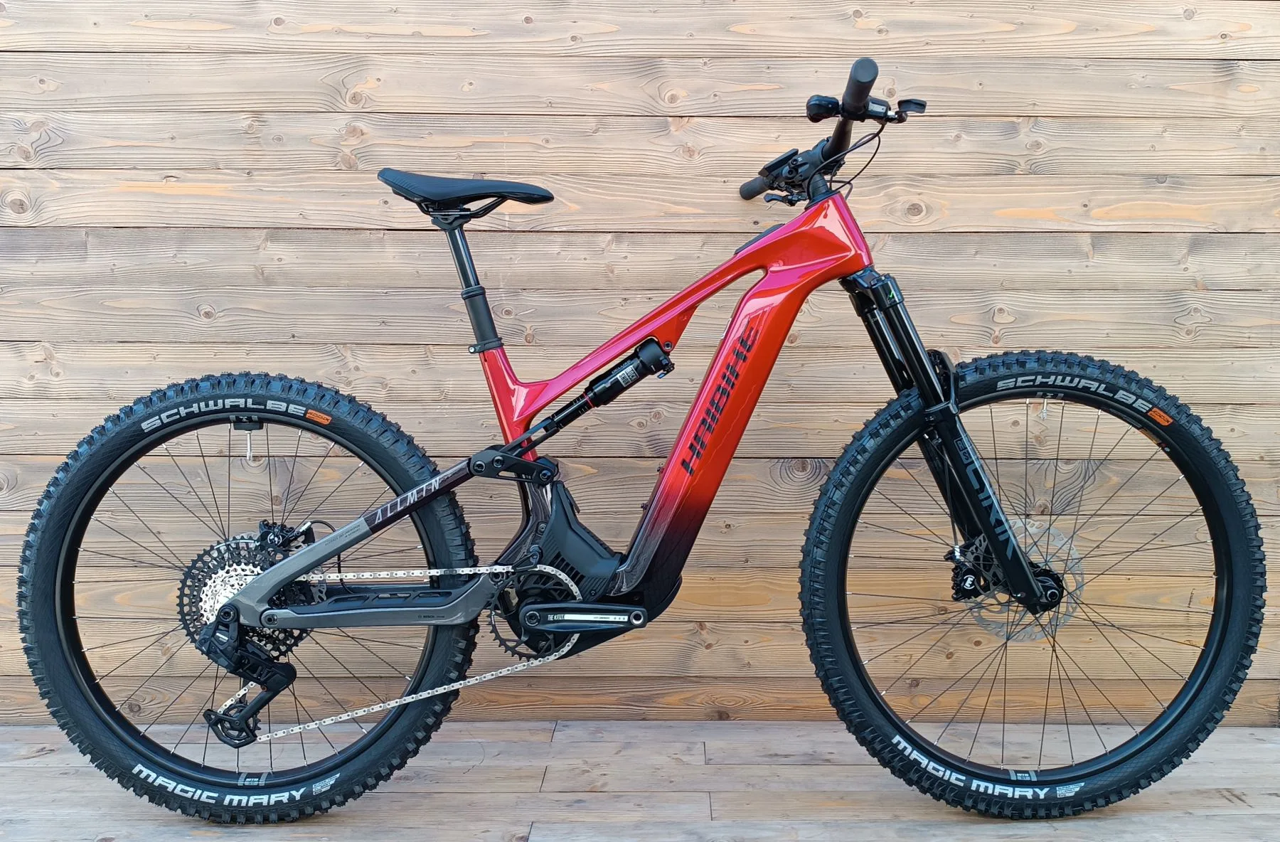 Bicicleta electrica e-bike Haibike ALLMTN CF 9 i800Wh 12-G S1000 Eagle A rosu negru platinum M - imagine 2
