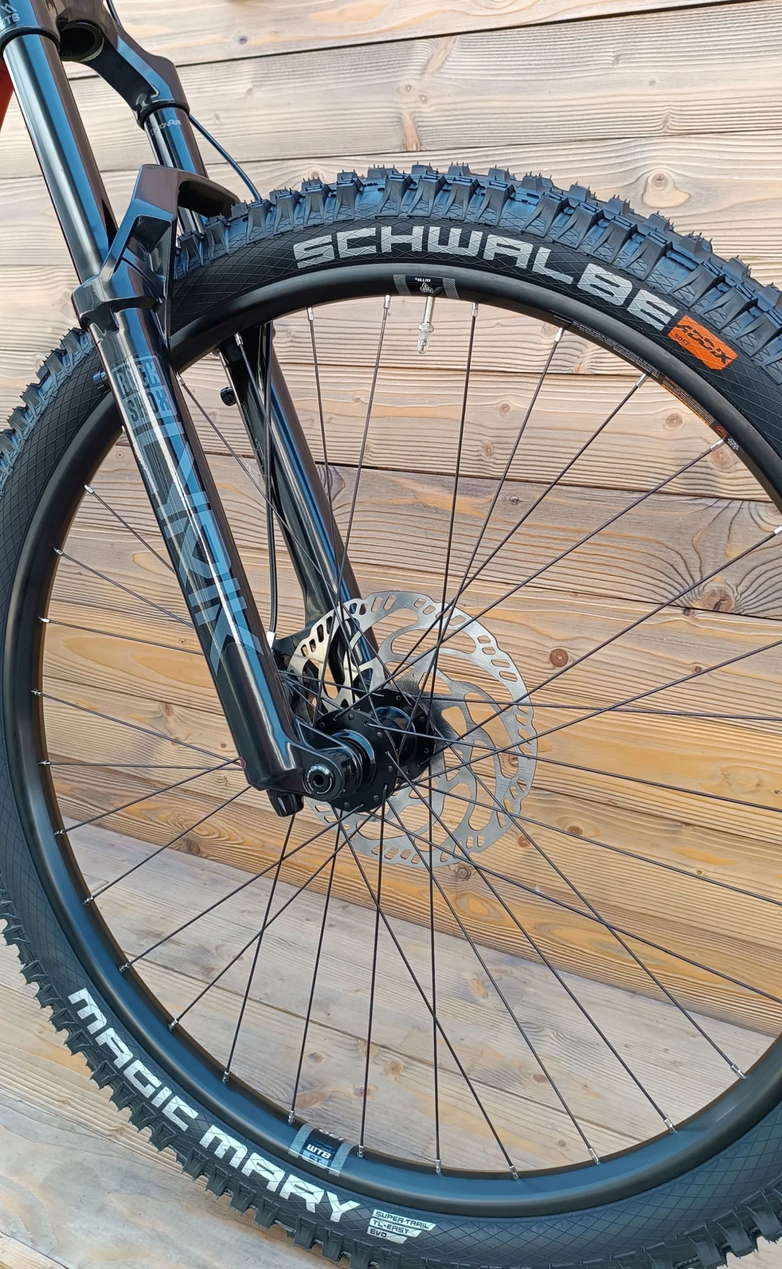 Bicicleta electrica e-bike Haibike ALLMTN CF 9 i800Wh 12-G S1000 Eagle A rosu negru platinum M - imagine 4