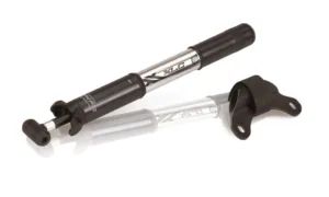 Pompa mini XLC MTB PU-M02 7 bar silver/blk. 220mm aluminiu
