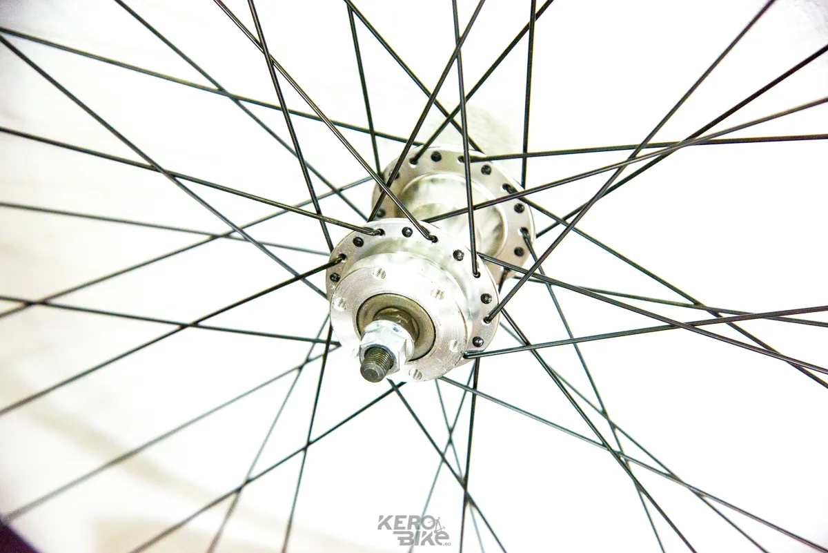 Roata fata 27.5x1.75 janta D-Disc 36H butuc aluminiu, ax cu piulita - imagine 2