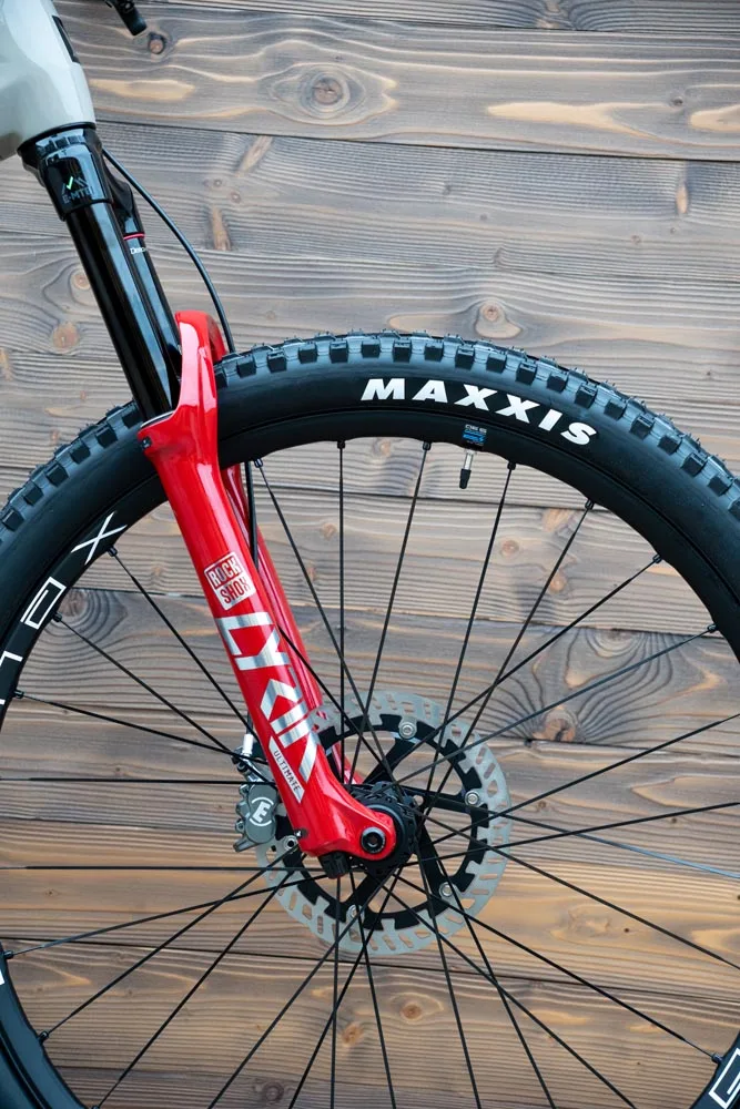 e-bike Haibike AllMtn CF SE i750Wh 12-G X01 AXS Eagle L gloss black grey red chrome - imagine 6