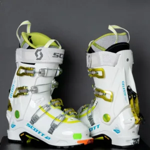 Clapari Schi SH Scott Celeste Powerlite frame white 24.5