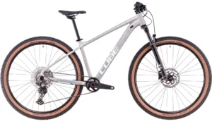 Bicicleta Cube Attention Pro switchgrey white 17 29 M