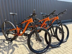 Bicicleta second hand full suspension GIANT Trance X, marime L, portocaliu