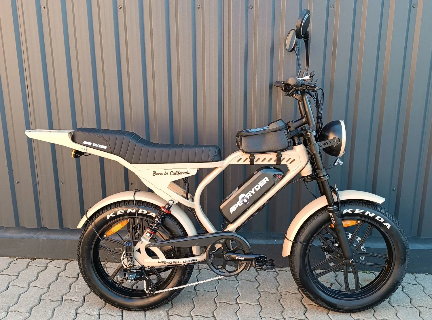 Bicicleta electrica, e-bike APE RYDER Mandril Ultra 250W, 48V / 15Ah, bej, fara permis